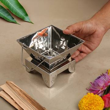 Hawan Kund by Jeevan Jyoti