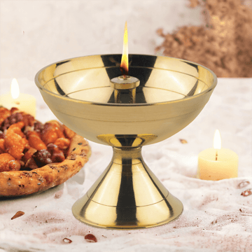 Pyali Brass Diya by Chandar