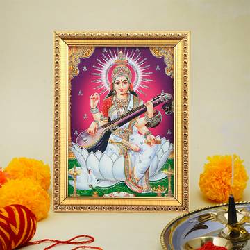Saraswati Deity Photo by Sohum