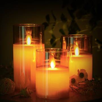Real Looking LED Candle Set (Warm White) by Tyohaar