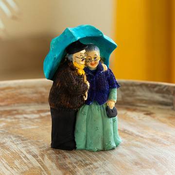 ExclusiveLane Italian Old Couple Showpiece (4.1" x 6.9", Multicolour)