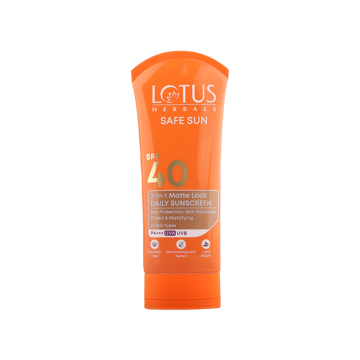 Lotus Herbals Safe Sun 3-In-1 Matte-Look Daily Sunscreen (SPF 40 PA+++)