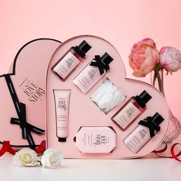 Kimirica Love Story Moment Gift Set
